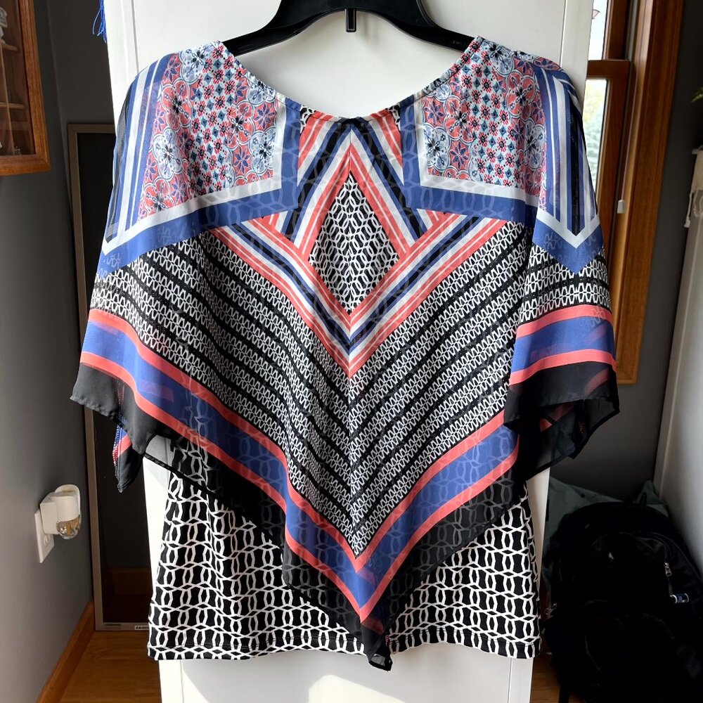 EUC AB Studio Print Scarf Medium Short Sleeve Blouse